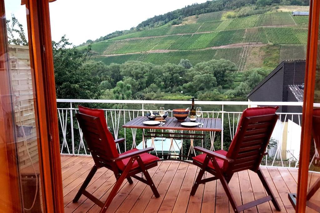 Casa Barzen - Stilvoll Urlauben An Der Mosel Leilighet Reil Eksteriør bilde